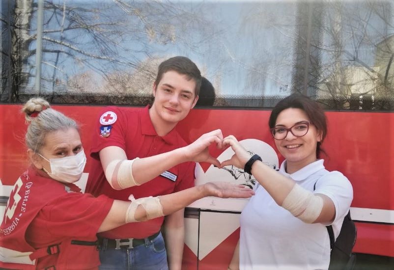 crveni krst volonteri narodna kuhinja davanje krvi